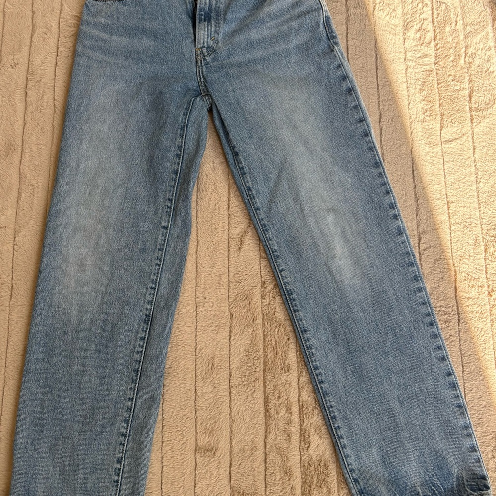 Women’s Levi’s Jeans - Picture 1 of 12